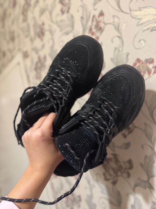 Guess Belluna 39н черни