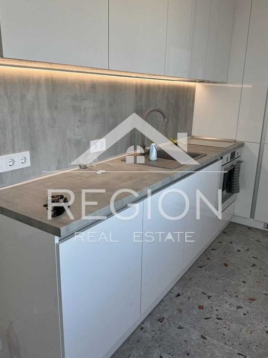 Дава се под наем Четиристаен апартамент в Варна, Левски - 120 кв.м за 969 € - Снимка #1