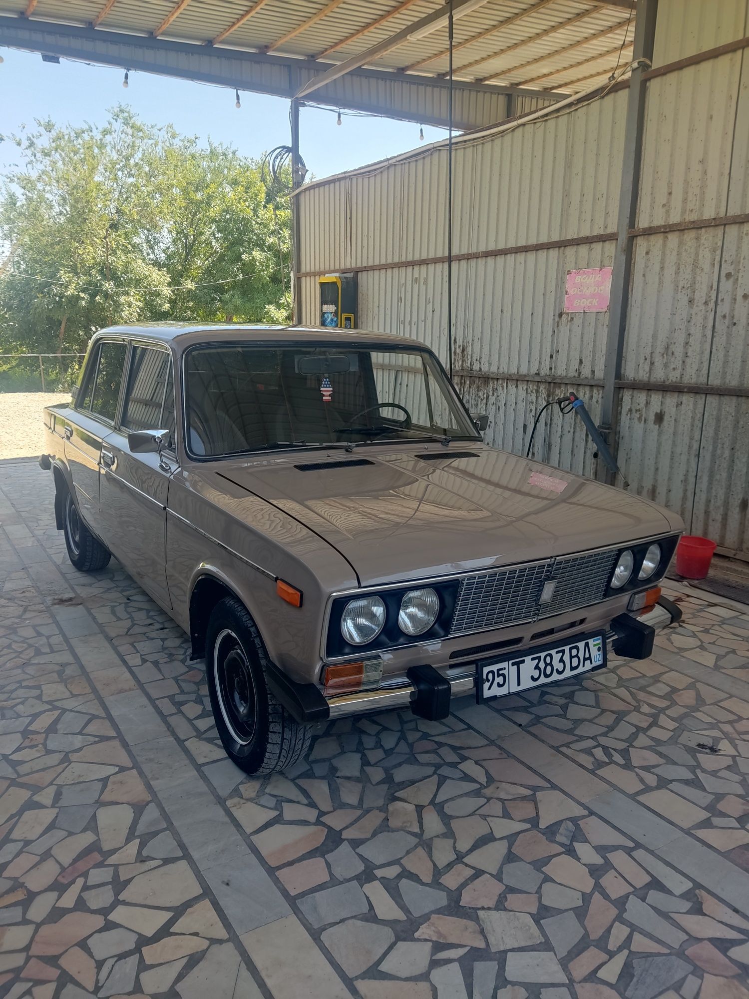 Vaz 2106 satiladi