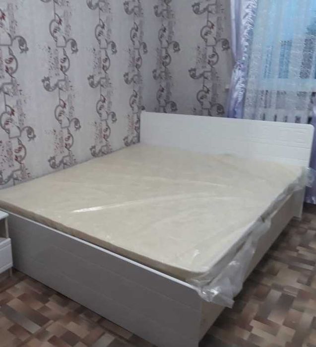 Продается б/у 2 сп.кровать без матраса за 50000тг