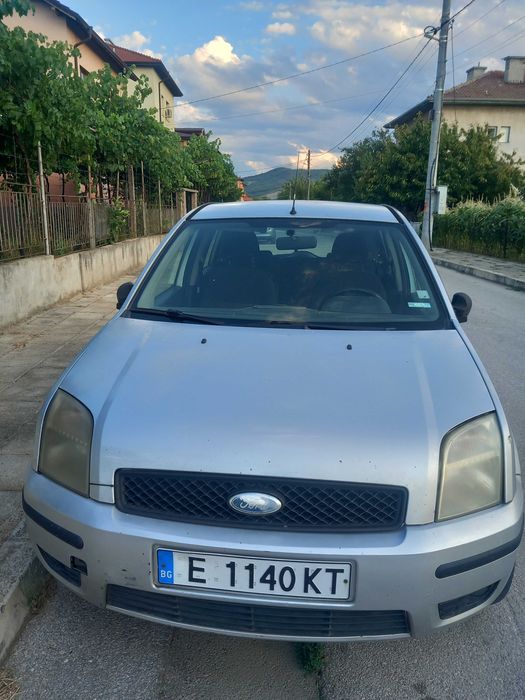 Продавам Форд Фюжън 1.4 бензин 2004год. на части