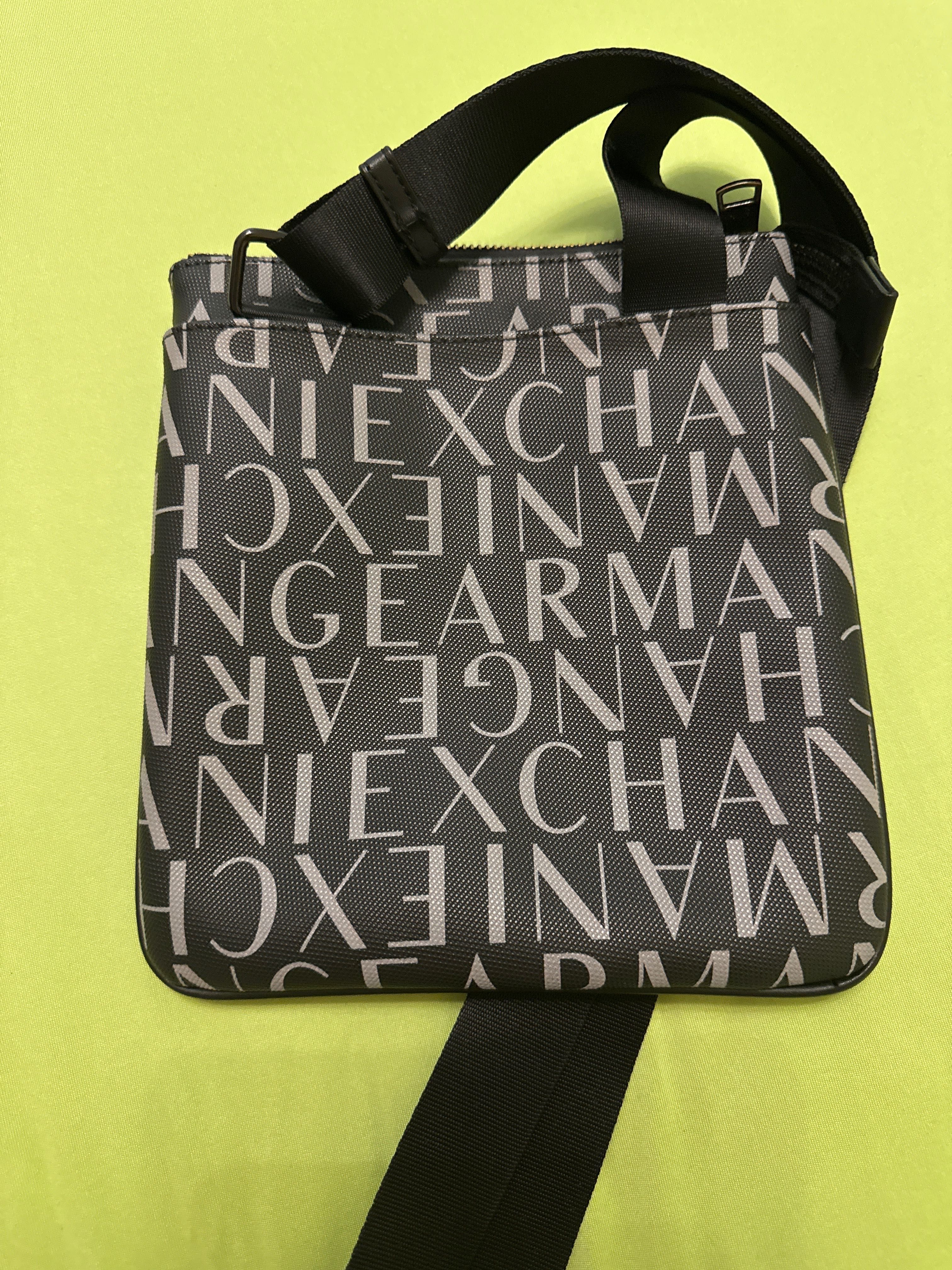 Чантичка Armani Exchange
