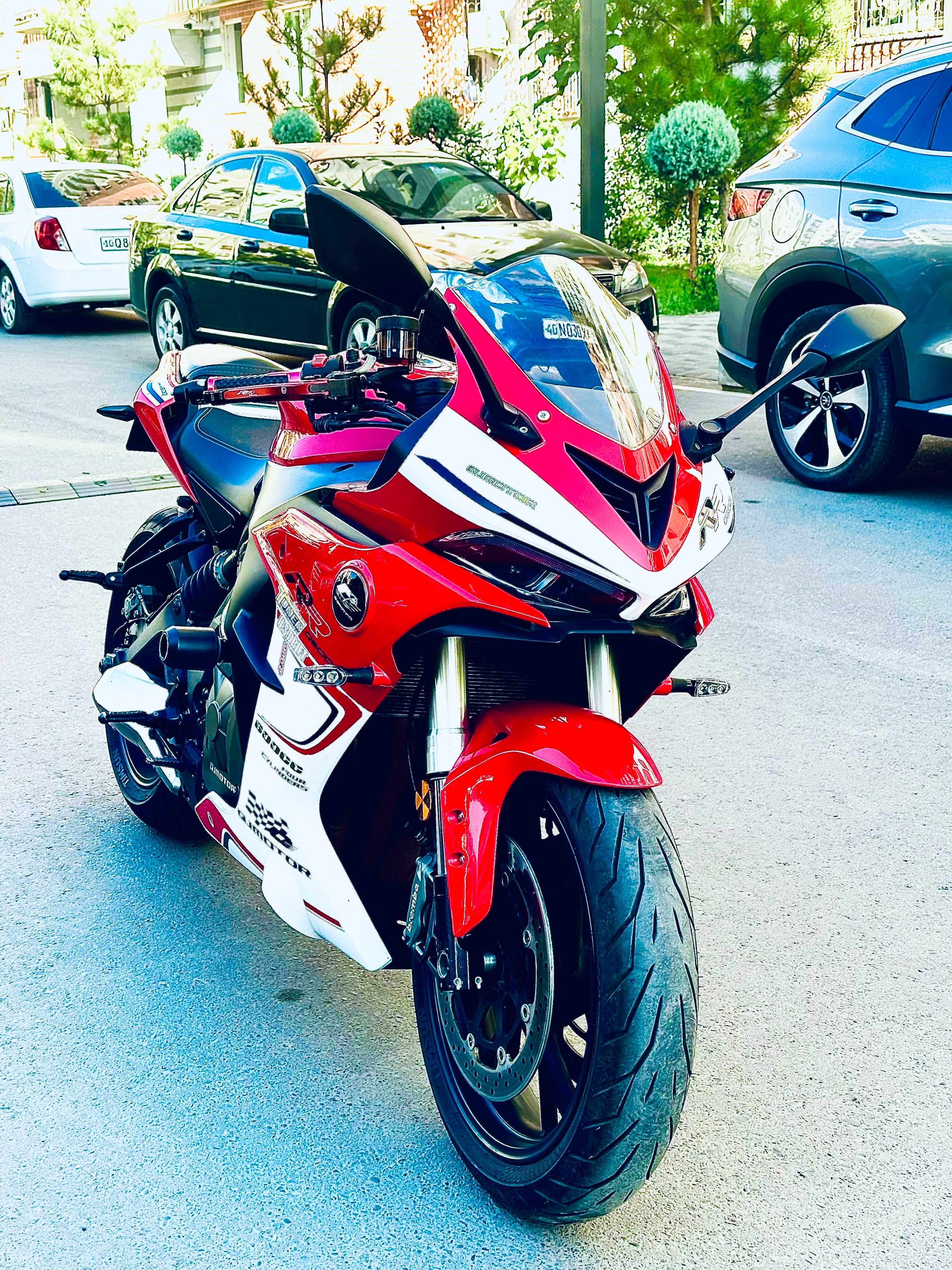 Moto sotiladi. SportBike QJ Moto 600 RR. Srochni.