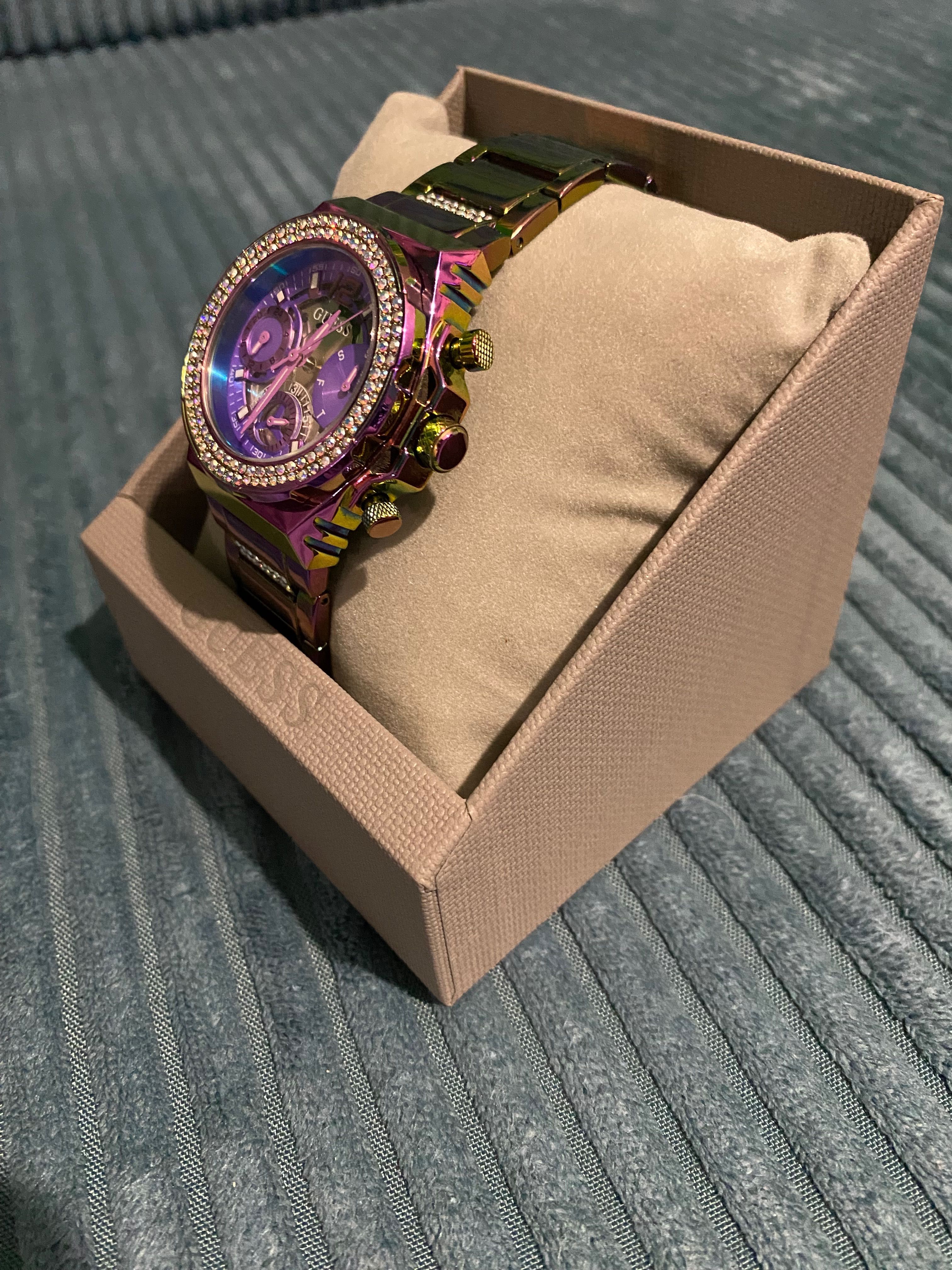 Дамски часовник Guess