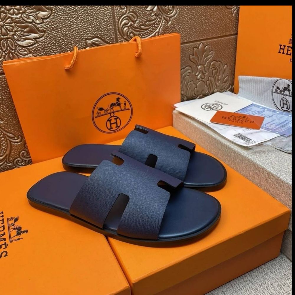 Hermes тапочки.
