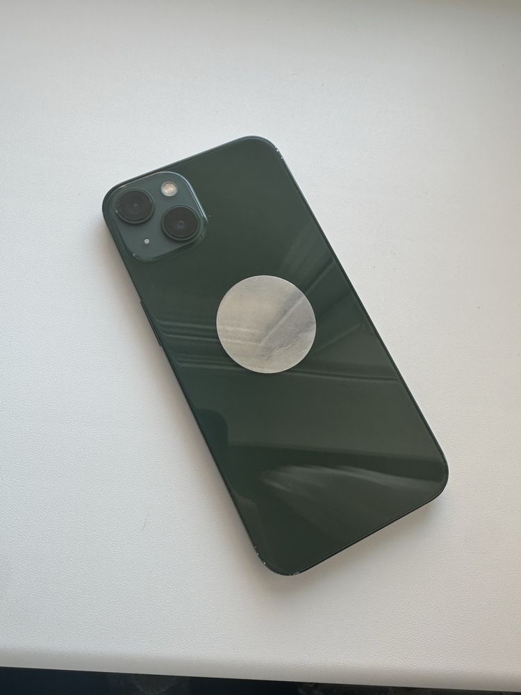 продам Iphone 13