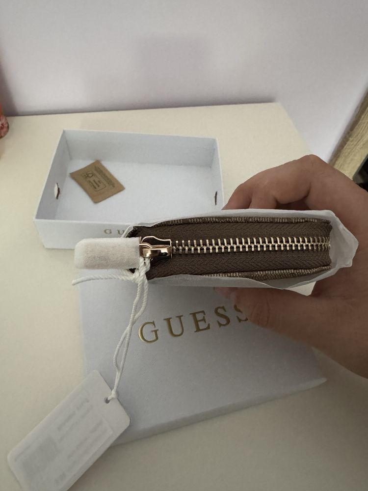 Guess портмоне
