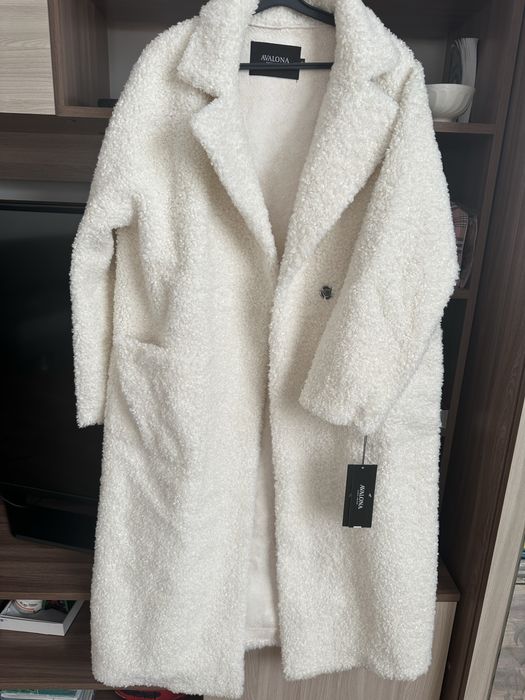 Продам шубу новая размер М цена 20000