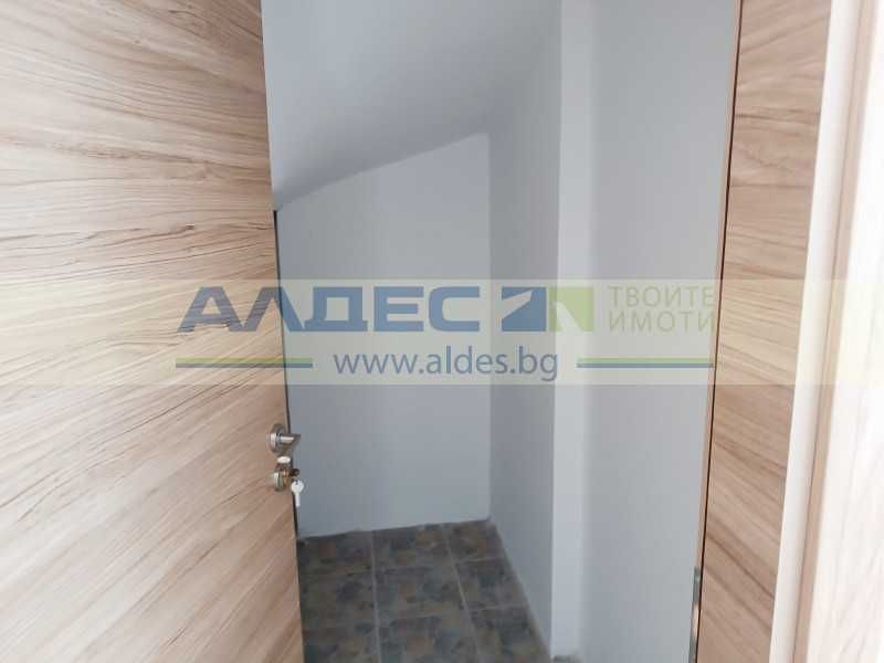 Дава се под наем Офис в София, Център - 220 кв.м за 1400 € - Снимка #10