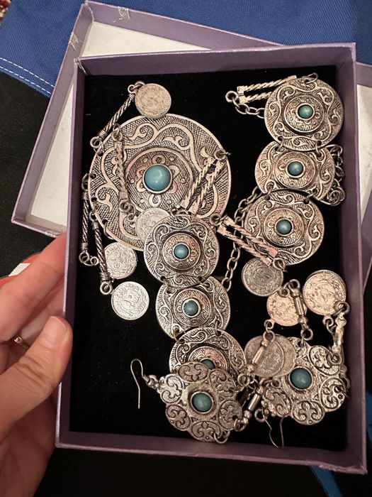 Продается казахские национальные украшения: Колье и серьги