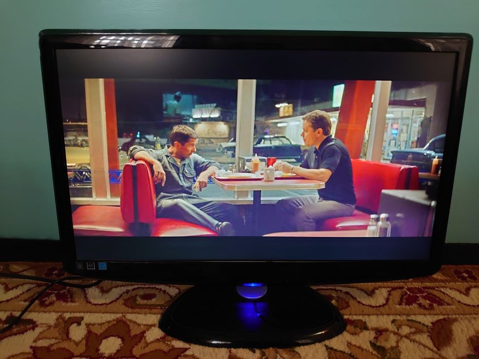 Monitor AOC 24 duyumli