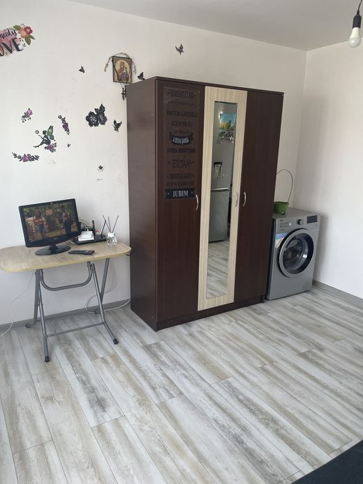 Inchiriez garsoniera