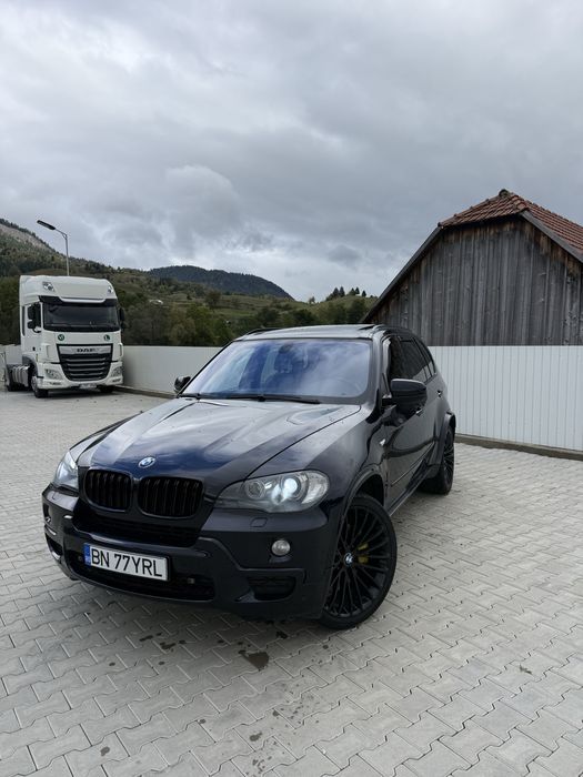 BMW X5 e70.
