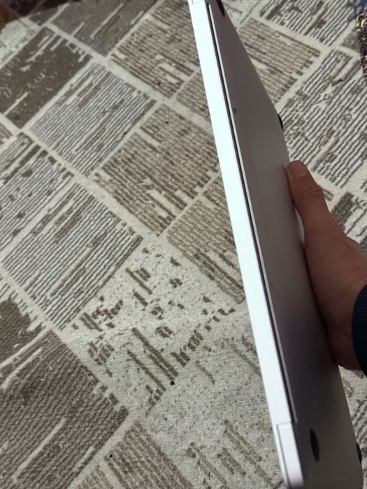 Macbook M1 air edeal sastayana