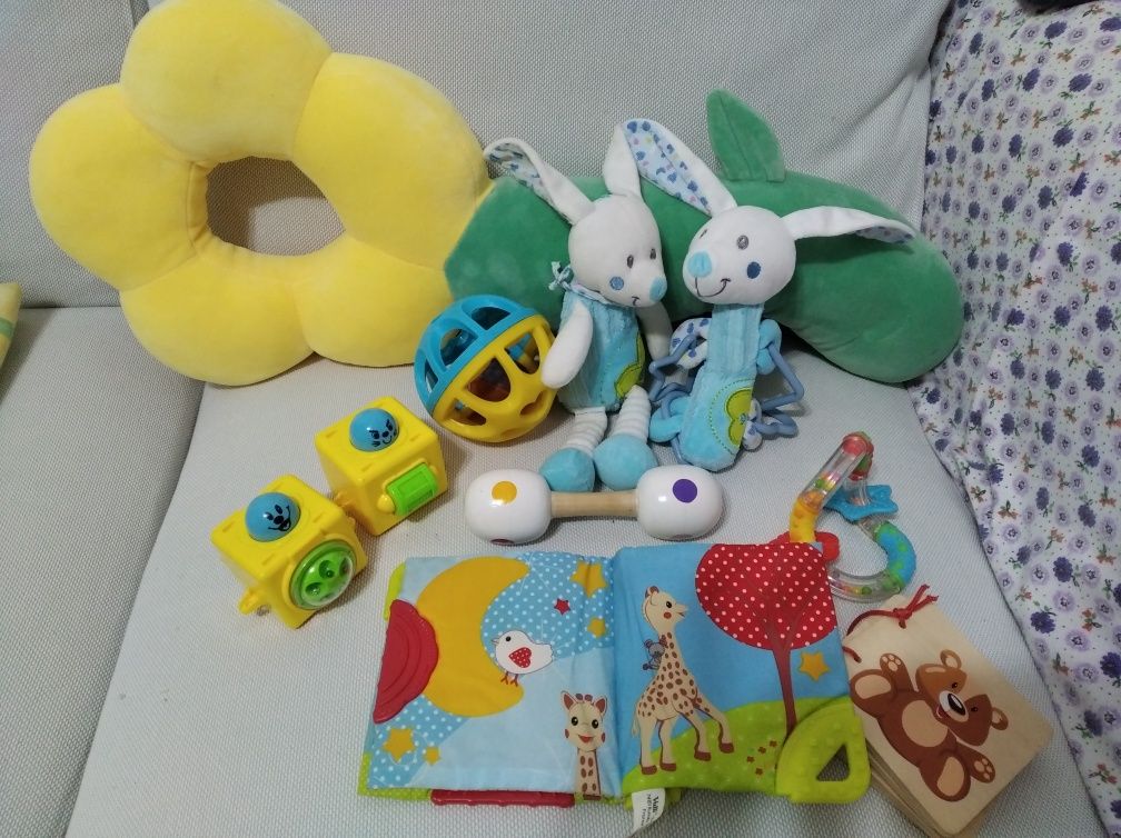 Set lot 9 jucarii senzoriale bebe bebelusi 4luni+