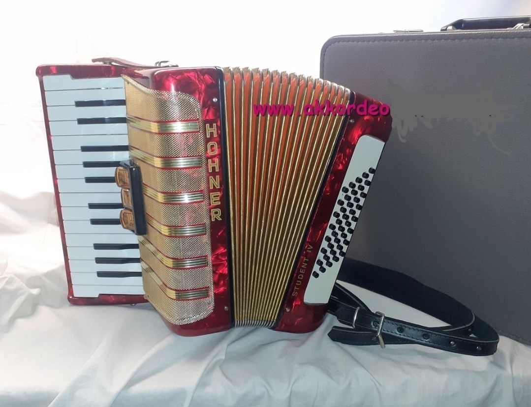 Acordeon Hohner Student IV