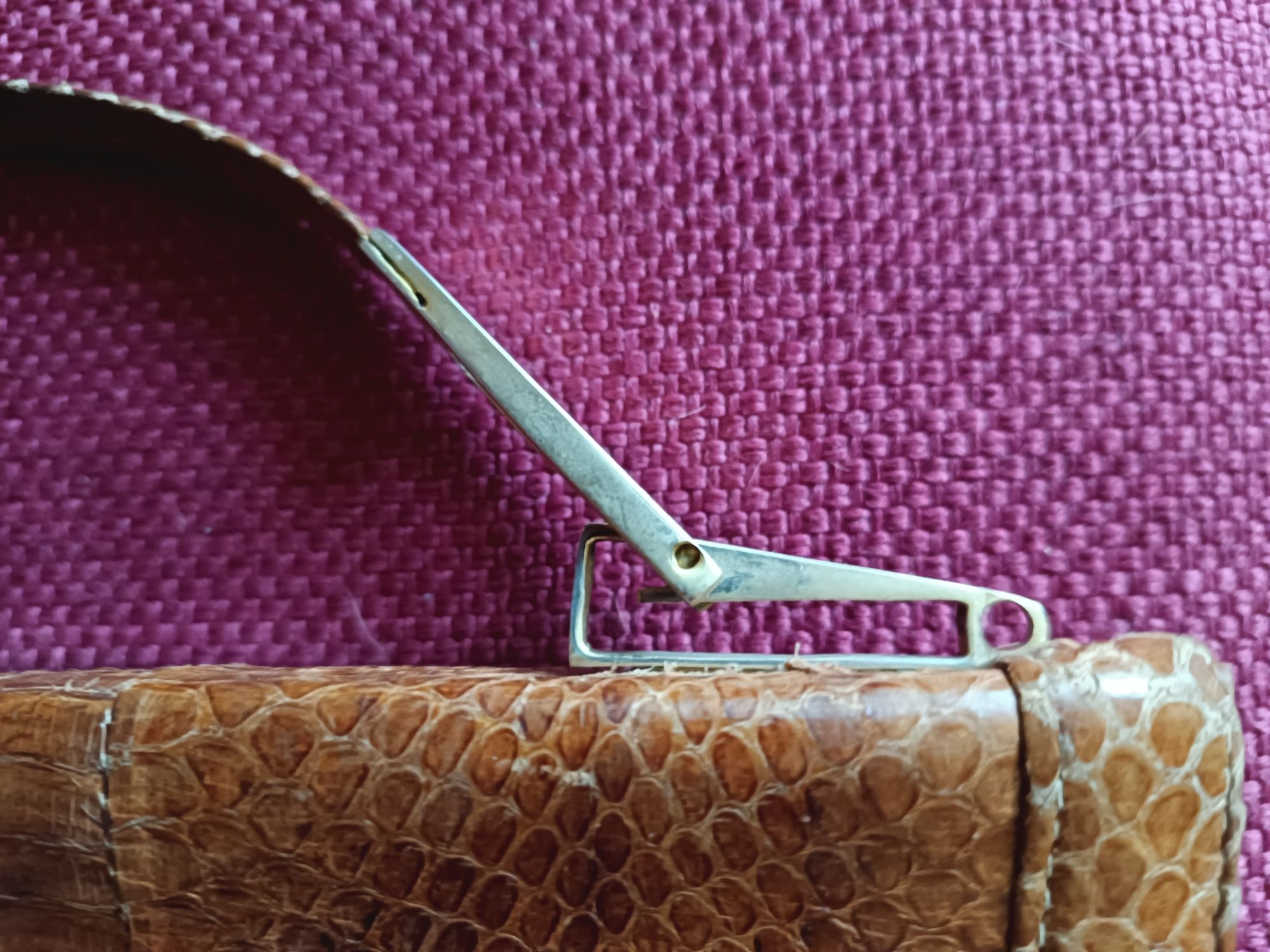 Дамска чанта на "Gucci" от змийска кожа на Кобра