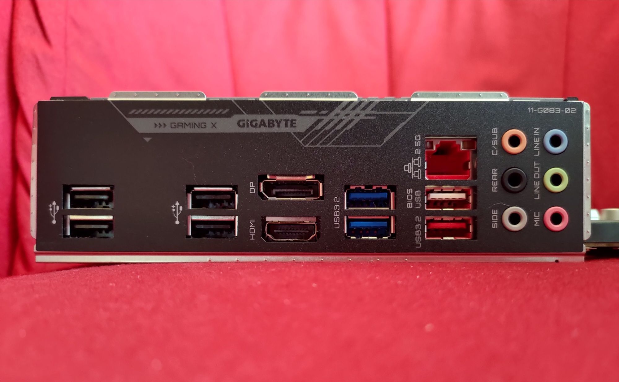 14-ядрен Core i5-13600KF и Gigabyte B660 GAMING X /опции RAM NVMe