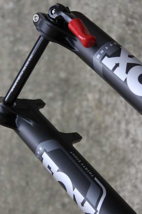 Fox 38 Rhythm E-tuned FLOAT 29" 180mm Grip