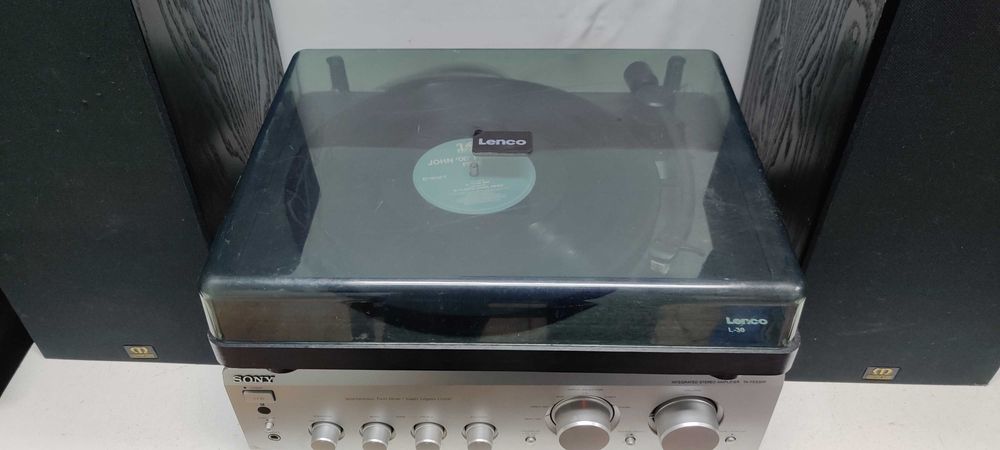 Lenco L 30 pickup cu preu USB muzica vinil