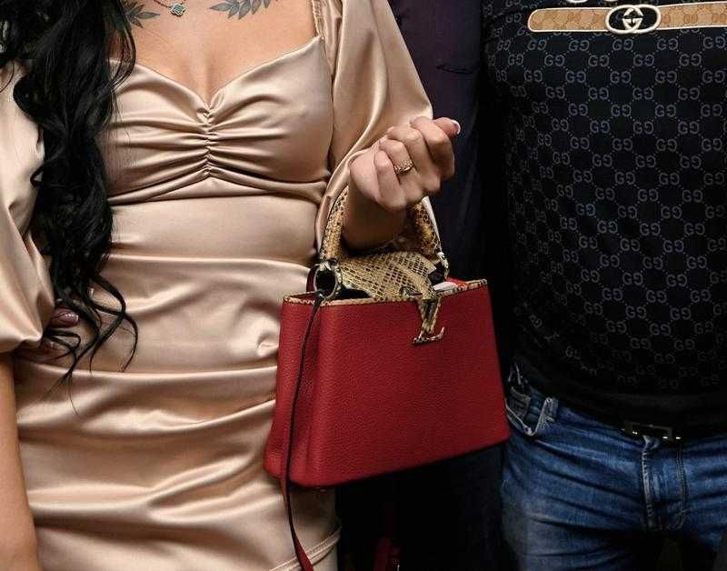 Geanta Louis Vuitton Capucines BB, Rouge Python, 27 cm