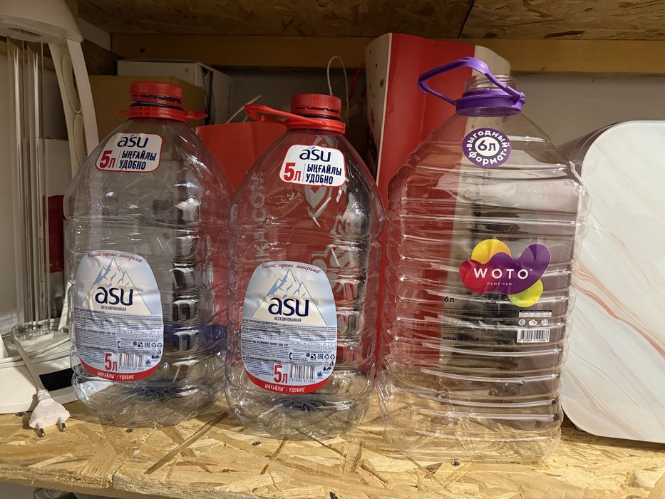 Баклажки пустые бутыли тара 5-6 литров