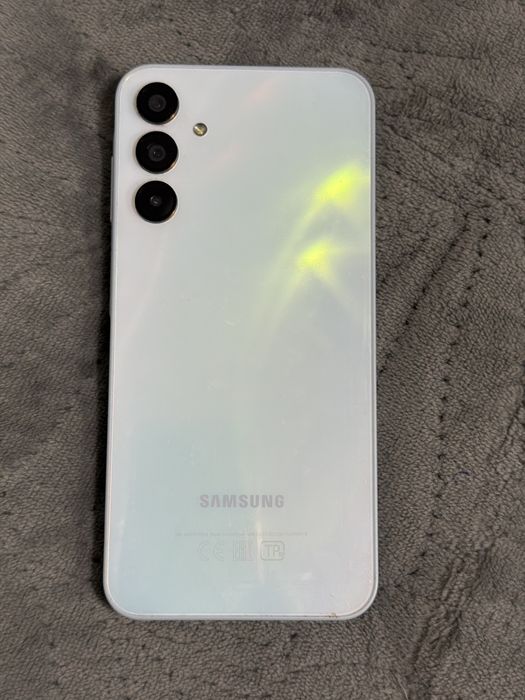 Продам телефон самсунг А15