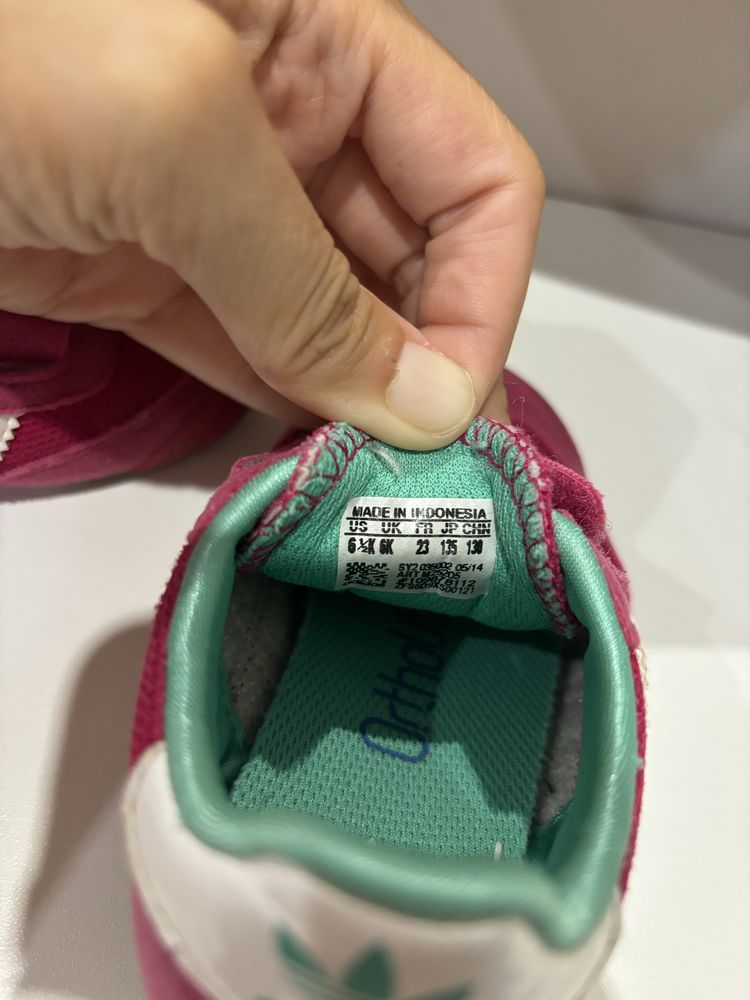 Маратонки ADIDAS