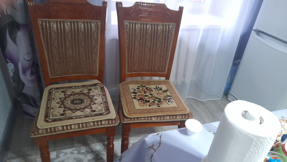 Продам стулья.В отличном состоянии.Почти новый.