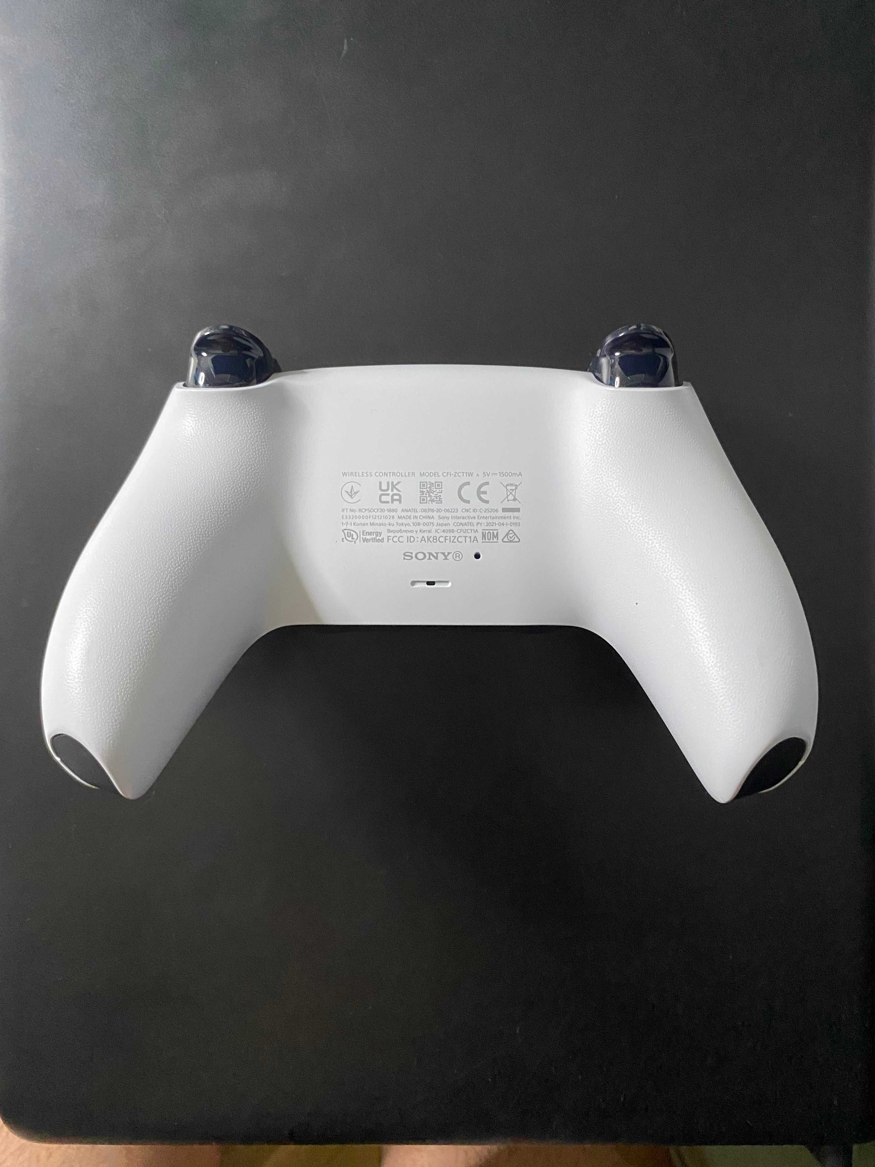 Playstation 5 - KAТО НОВ + оригинален джойстик