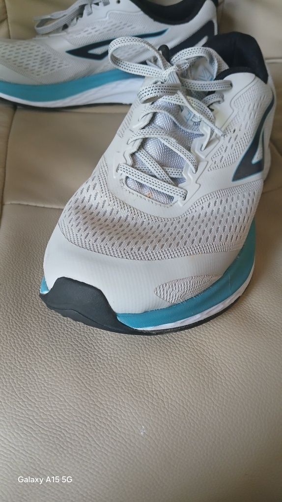 Karrimor Running маратонки за тичане и тренировки, 42.5 номер, Мъжки