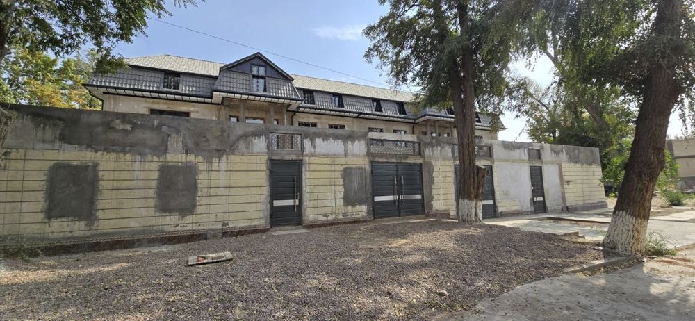 Продаётся дом на 8 марта.115,000$