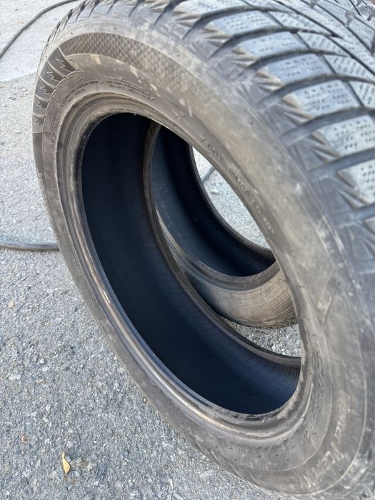Продам шины зимние Hankook