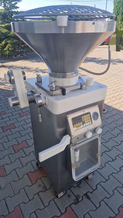 Masina de umplut carnati Sprit cu vacuum si portionare