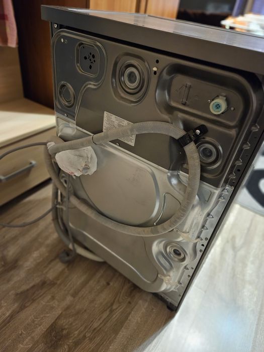 Пералня със сушилня Беко