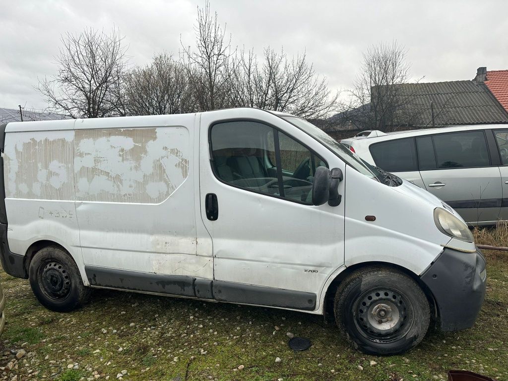 Opel Vivaro 1.9dti НА ЧАСТИ