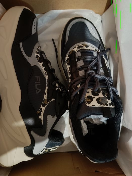 Оригинални дамски маратонки Fila