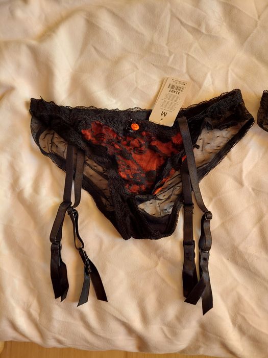 Lenjerie intima mărimea M