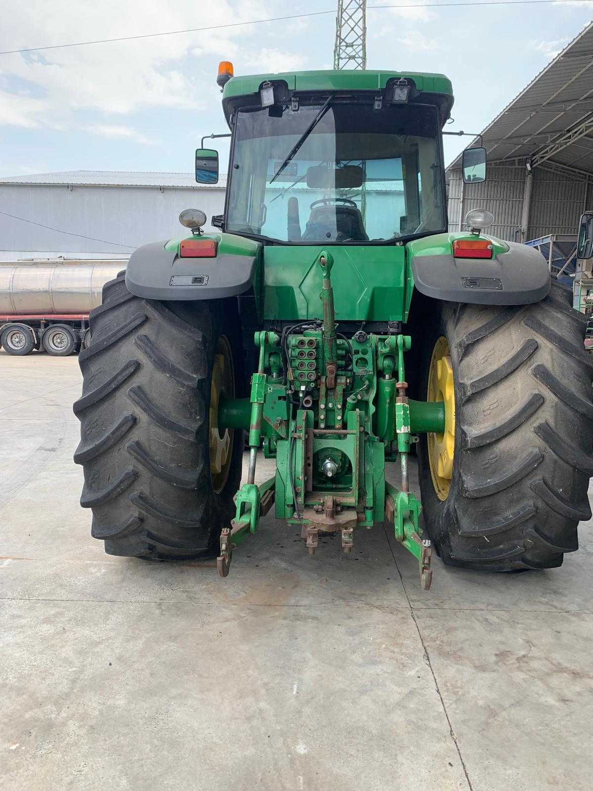 Tractor John Deere