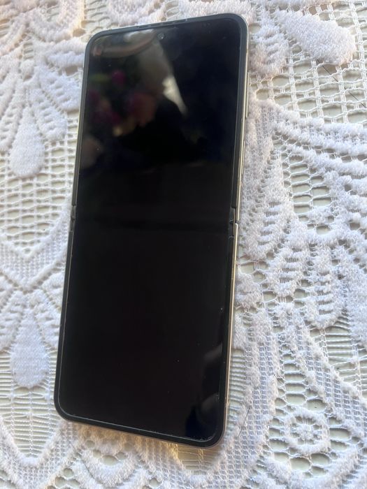 Samsung Galaxy Z Flip 6