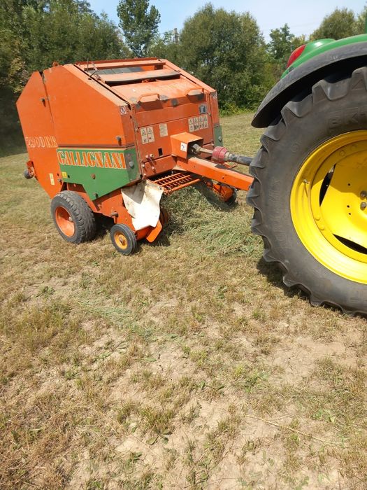 Vând presă de balotat