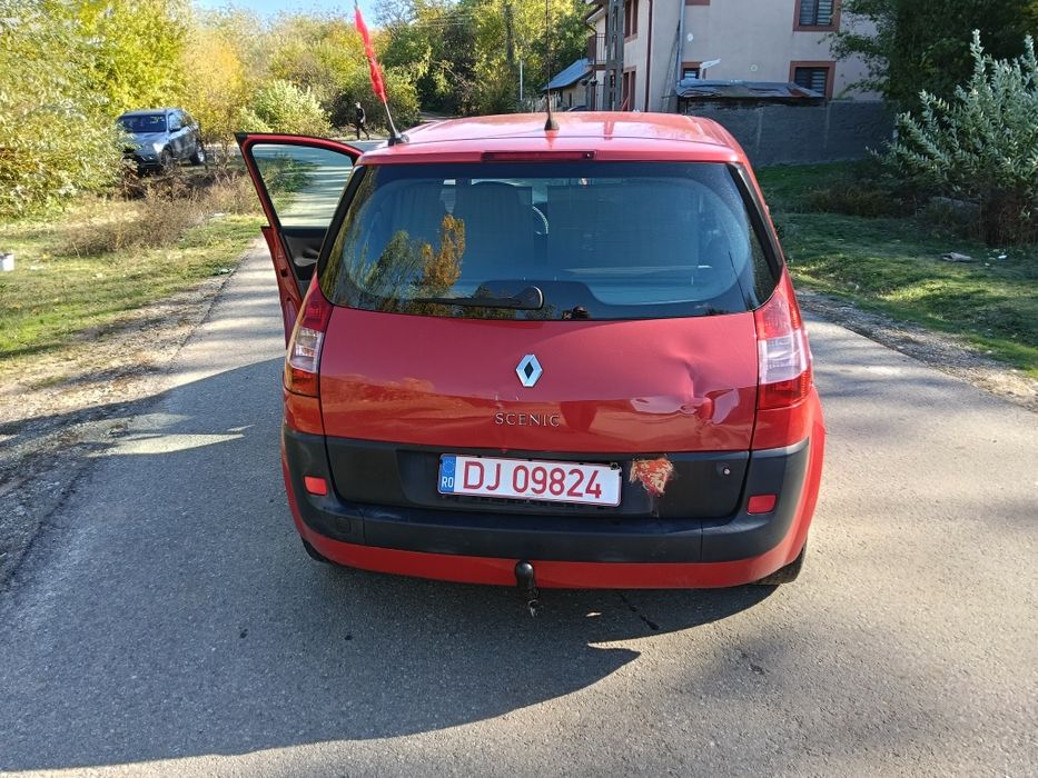 Vând Renault scenic 2
