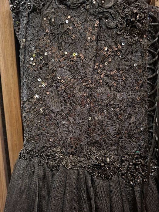 Бална рокля дълга в черен цвят