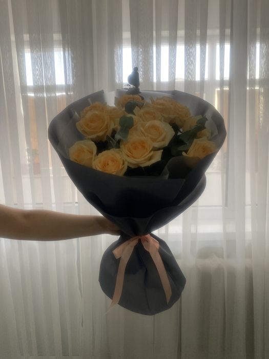 Продам букет  ! 2букета осталось кому цветы надо звоните !!!