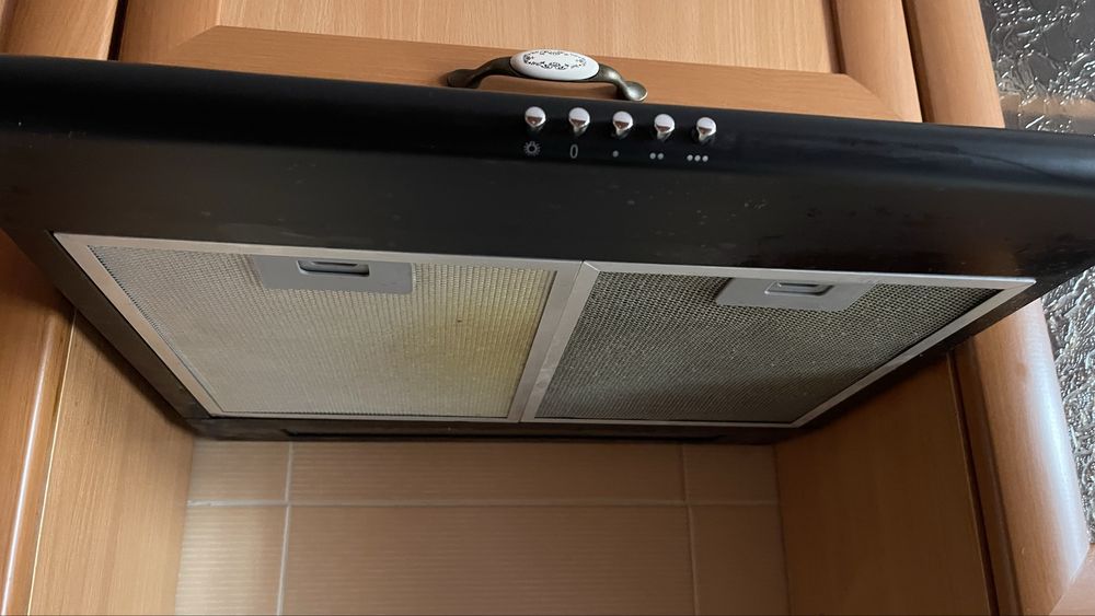 Вытяжной шкаф для кухонного гарнитура
