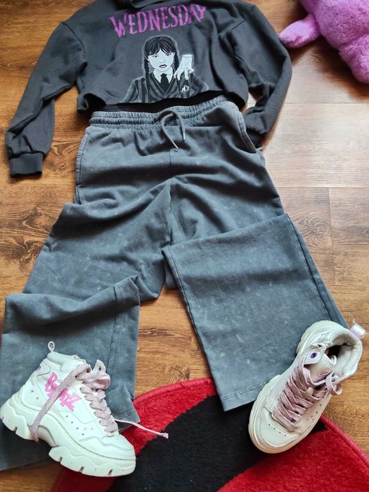 Lot 8/9 ani hanorac și pantalon