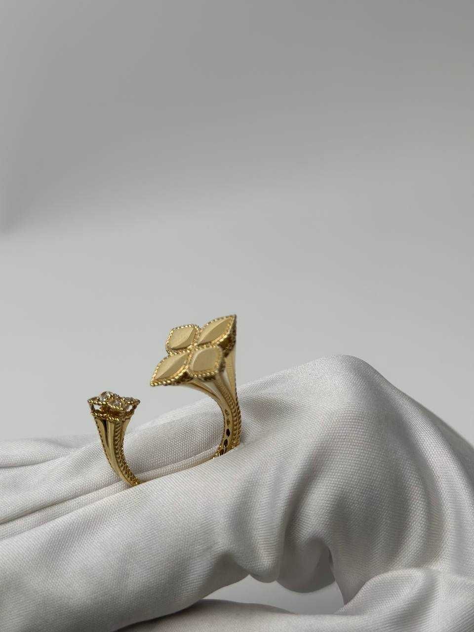 Roberto Coin Princess flower ring