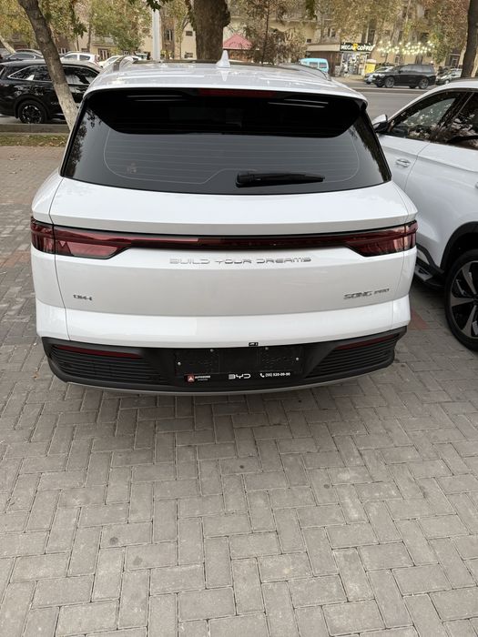 Продаётся BYD Song Pro DM-1  71 км Гибрид 2024г цвет белый