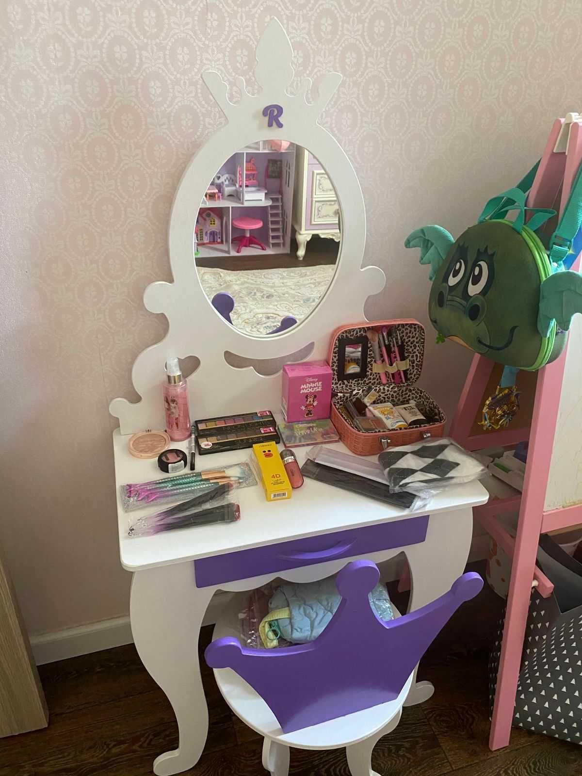 Детский будуар ( туалетный столик для девочек