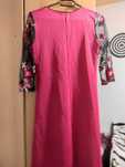Rochie elegantă cu mâneci tip plasă